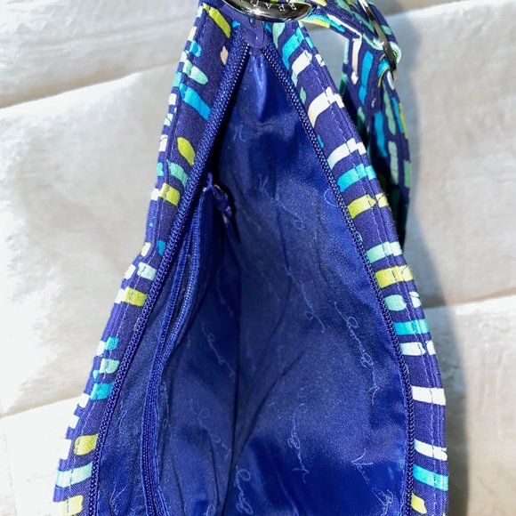 Vera Bradley Triple Zip Hipster, NWT - Picture 3 of 6